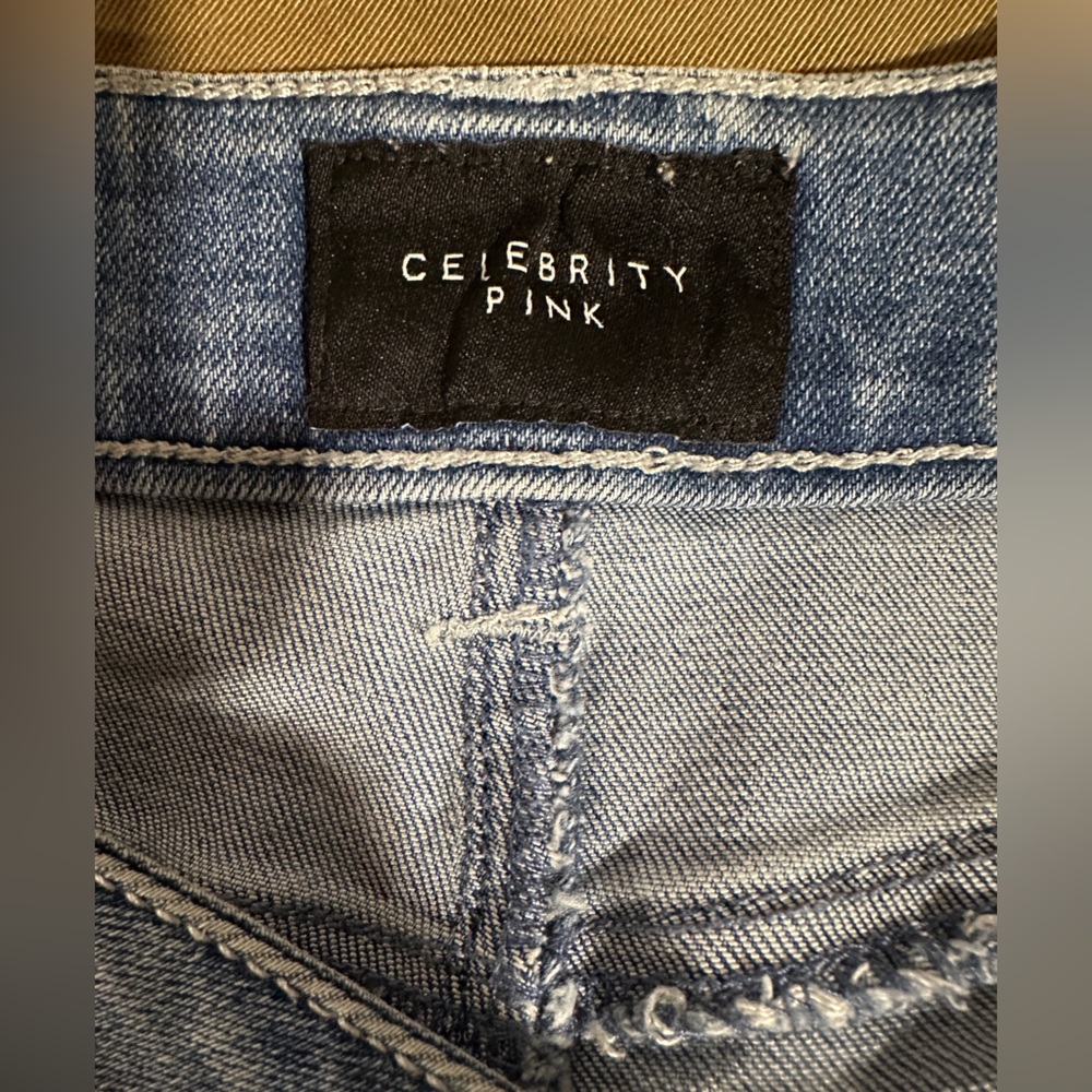 Distressed Shorts - Picture 3 of 6